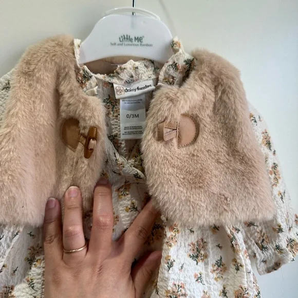 Little Me Cream Floral Dress with Tan Faux Fur Capelet - Picture 8 of 12